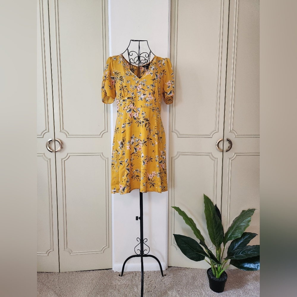 Express Womens Size 10 Mustard Yellow Floral Mini Dress